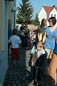 Einzug der Kinder (Foto: F. Jeschke)