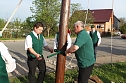 Maibaum in Bielen gesetzt (Foto: nnz)