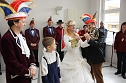 Von links: Jens Müller (Karnevalsprinz); Tom Bennet Gießler (Kinderprinz), Jacqueline Triebel (Prinzessin) (Foto: P. Grabe) Von links: Jens Müller (Karnevalsprinz); Tom Bennet Gießler (Kinderprinz), Jacqueline Triebel (Prinzessin) (Foto: P. Grabe)