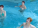 Zumba unter Wasser (Foto: Badehaus)