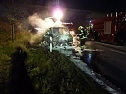 Ein Kleintransporter brennt bei Nordhausen v&ouml;llig aus. (Foto: privat)