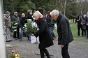 Kranzniederlegung und Gedenken an die Opfer des Nationalsozialismus auf dem Nordhäuser Ehrenfriedhof (Foto: Angelo Glashagel) Kranzniederlegung und Gedenken an die Opfer des Nationalsozialismus auf dem Nordhäuser Ehrenfriedhof (Foto: Angelo Glashagel)