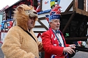 Närrinnen und Narren ziehen durch die Stadt (2) (Foto: Karl-Heinz Herrmann) Närrinnen und Narren ziehen durch die Stadt (2) (Foto: Karl-Heinz Herrmann)