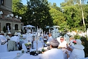 Diner en blanc im Park Hohenrode (Foto: Angelo Glashagel)