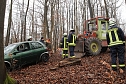 auto im Wald (Foto: S.Dietzel) auto im Wald (Foto: S.Dietzel)