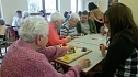 Senioren spielen  (Foto: Institut f&uuml;r Weiterbildung  in der Kranken- & Altenpflege)