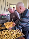 30. Kartoffelscheibenessen in G&ouml;rsbach (Foto: Dominik Wiederhold)