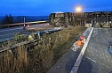 Sattelschlepper auf der A38 umgekippt (Foto: S.Dietzel)