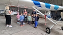 Besuch auf dem Flugplatz (Foto: Kita Bielen )
