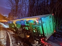 Unfall-Lkw musste geborgen werden (Foto: S. Dietzel) Unfall-Lkw musste geborgen werden (Foto: S. Dietzel)