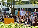 Zahlreiche Besucherinnen und Besucher nutzten den Tag der offenen Tür an der Hochschule Nordhausen, um den Campus kennenzulernen, Studiengänge zu entdecken und mit Studierenden sowie Lehrenden ins Gespräch zu kommen. Bei bestem Wetter bot die Hochschule ein vielfältiges Programm für Interessierte aller Altersgruppen. (Foto: Nadine Luschnat / Tim Rückschloß /Tina Bergknapp) Zahlreiche Besucherinnen und Besucher nutzten den Tag der offenen Tür an der Hochschule Nordhausen, um den Campus kennenzulernen, Studiengänge zu entdecken und mit Studierenden sowie Lehrenden ins Gespräch zu kommen. Bei bestem Wetter bot die Hochschule ein vielfältiges Programm für Interessierte aller Altersgruppen. (Foto: Nadine Luschnat / Tim Rückschloß /Tina Bergknapp)