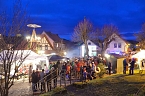 Weihnachtsmarkt in Herrmannsacker (Foto: Helmut Michel) Weihnachtsmarkt in Herrmannsacker (Foto: Helmut Michel)