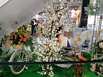 Fr&uuml;hlingsschmuck und Fr&uuml;hlingsmode in der S&uuml;dharzgalerie (Foto: Peter Blei)