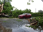 Drei Autos "begraben" (Foto: nnz)