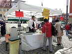 Geranien - und Blumenmarkt auf dem Nordh&auml;user Rathausplatz (Foto: Peter Blei)