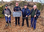 Voller Arbeitseinsatz &uuml;ber Ilfeld - gut 40 Personen waren heute auf dem Burgberg &uuml;ber der Stadt aktiv (Foto: Angelo Glashagel/Kathleen Hahenmann)