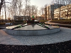 Brunnen im Rosengarten (Foto: Peter Blei)