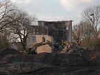 Abendlicht in der Ruine - Drei Steiff wird abgerissen (Foto: Peter Blei)