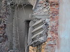 Abendlicht in der Ruine - Drei Steiff wird abgerissen (Foto: Peter Blei)
