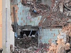 Abendlicht in der Ruine - Drei Steiff wird abgerissen (Foto: Peter Blei)