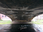 Einkaufswagen im Fluss (Foto: Peter Blei)