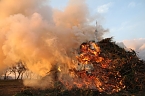 Osterfeuer &uuml;ber Krimderode 2016 (Foto: Angelo Glashagel)