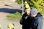 Schlüssel übergeben (Foto: Bernd Peter) Schlüssel übergeben (Foto: Bernd Peter)