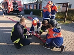 Fr&uuml;h &uuml;bt sich, wer ein L&ouml;schmeister werden will (Foto: Ch. Burkert)