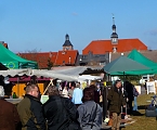 Bauernmarkt (Foto: U. Reinboth ) Bauernmarkt (Foto: U. Reinboth )