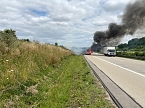 Bild: Wohnwagen brannte komplett aus (Foto: S.Dietzel)