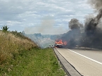 Bild: Wohnwagen brannte komplett aus (Foto: S.Dietzel)