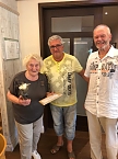Gl&uuml;ckwunsch f&uuml;r 20 Jahre Mitglied der Herzsportgruppe an Brigitte Stolze (Foto: W.Ro&szlig;mell)