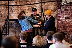 Das "White Horse Theatre" war wieder zu Gast am Humboldt Gymnasium (Foto: Christoph Keil) Das "White Horse Theatre" war wieder zu Gast am Humboldt Gymnasium (Foto: Christoph Keil)