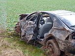 Crash auf der Autobahn (Foto: Berufsfeuerwehr Nordhausen) Crash auf der Autobahn (Foto: Berufsfeuerwehr Nordhausen)