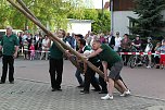 Maibaum in Bielen gesetzt (Foto: nnz)