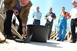 Grundstein gelegt (Foto: nnz)