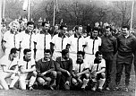 Ein Leben f&uuml;r den Fu&szlig;ball: 1965 - 4. v.r. als Bezirksmeister (Foto: Archiv Verkouter)