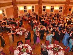 Schlossball eröffnet (Foto: Karl-Heinz Herrmann) Schlossball eröffnet (Foto: Karl-Heinz Herrmann)