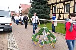 Maibaum in Obergebra gesetzt (Foto: Michael Randel) Maibaum in Obergebra gesetzt (Foto: Michael Randel)