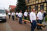 Maibaum in Obergebra gesetzt (Foto: Michael Randel) Maibaum in Obergebra gesetzt (Foto: Michael Randel)