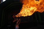 Feuershow auf dem Rathausplatz (Foto: Sven G&auml;mkow)