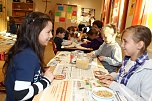 Lecker und gesund - Projekttag an der Evangelischen Grundschule (Foto: nnz) Lecker und gesund - Projekttag an der Evangelischen Grundschule (Foto: nnz)