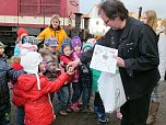 Besuch am Bahnhof (Foto: Karin Lehmann) Besuch am Bahnhof (Foto: Karin Lehmann)