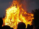 Osterfeuer in Nordhausen Nord (Foto: Karin Lehmann und Peter Blei)