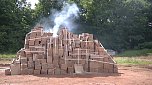 Dekonstruktion mit Feuer (Foto: Angelo Glashagel)