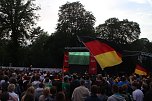 Erstes Public Viewing im Parkschloss (Foto: Angelo Glashagel)
