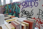 Die Graffiti Werke, die derzeit in der Nordh&auml;user Bibliothek zu sehen sind, werden demn&auml;chst versteigert (Foto: Angelo Glashagel)