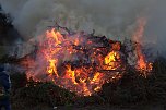 Osterfeuer in Herreden (Foto: Peter Blei) Osterfeuer in Herreden (Foto: Peter Blei)