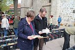 B&uuml;cherflohmarkt des Kinderkirchenladens auf dem Blasiikirchplatz in Nordhausen (Foto: Angelo Glashagel)