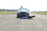 Fußgängerunfall mit SUV: Bereits ab 45-50 Stundenkilometern sinken die Überlebenschancen dramatisch (Foto: ADAC) Fußgängerunfall mit SUV: Bereits ab 45-50 Stundenkilometern sinken die Überlebenschancen dramatisch (Foto: ADAC)